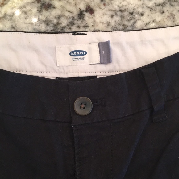 Old navy shorts - Picture 3 of 3